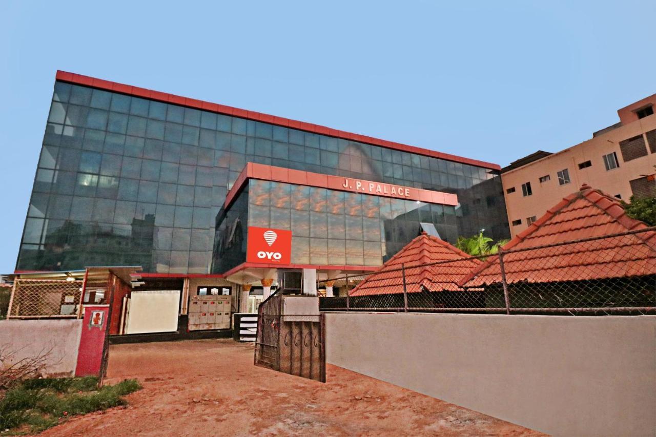 Hotel Oyo J P Palace Dod Ballāpur Exterior foto